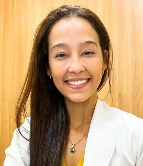 Patricia-Aria-Proctologista